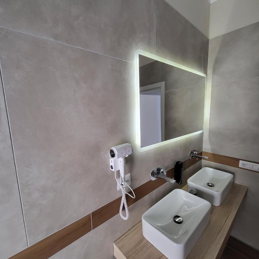B&B Salerno Urban Suite 57 Buitenkant foto
