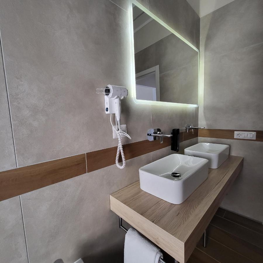 B&B Salerno Urban Suite 57 Buitenkant foto