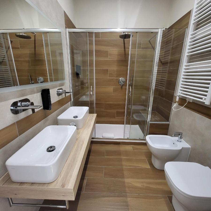 B&B Salerno Urban Suite 57 Buitenkant foto