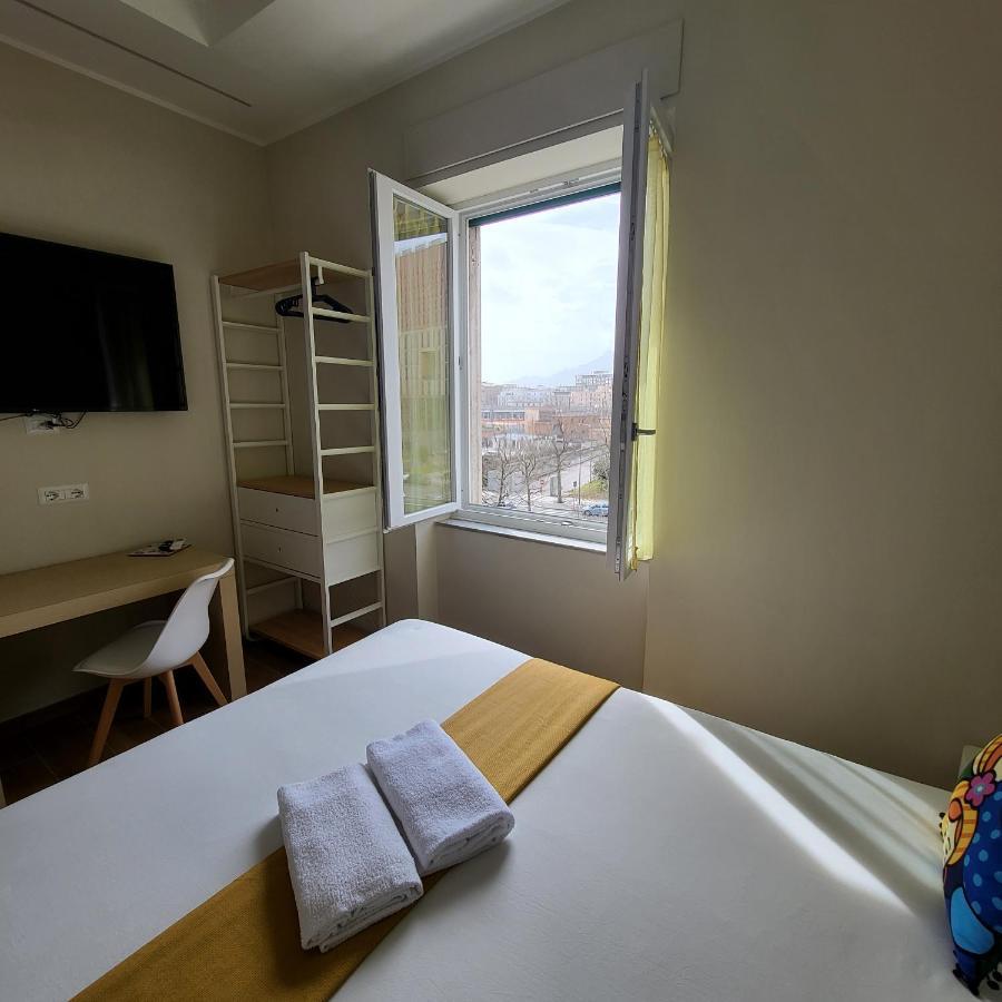 B&B Salerno Urban Suite 57 Buitenkant foto