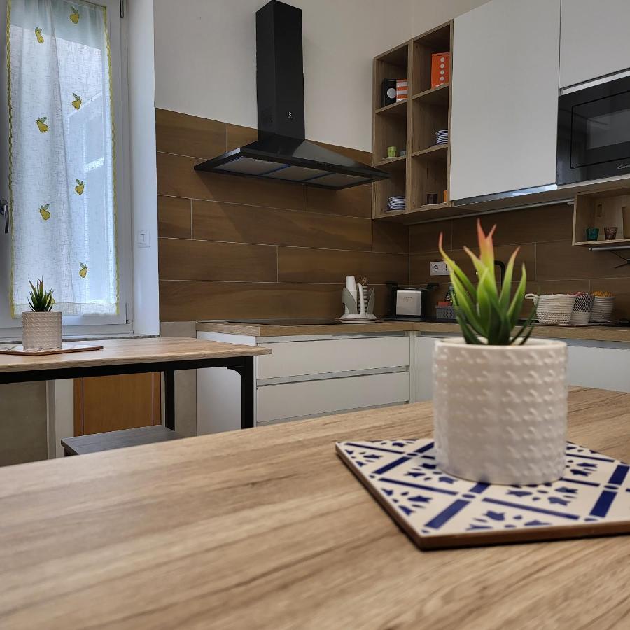 B&B Salerno Urban Suite 57 Buitenkant foto